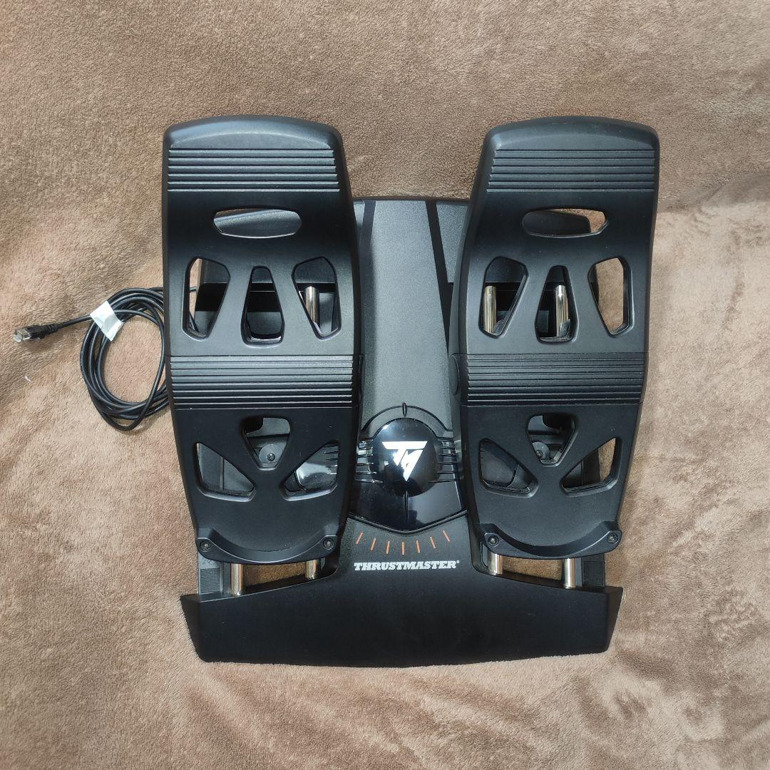 THRUSTMASTER ラダーペダル＆専用USBコネクタ
