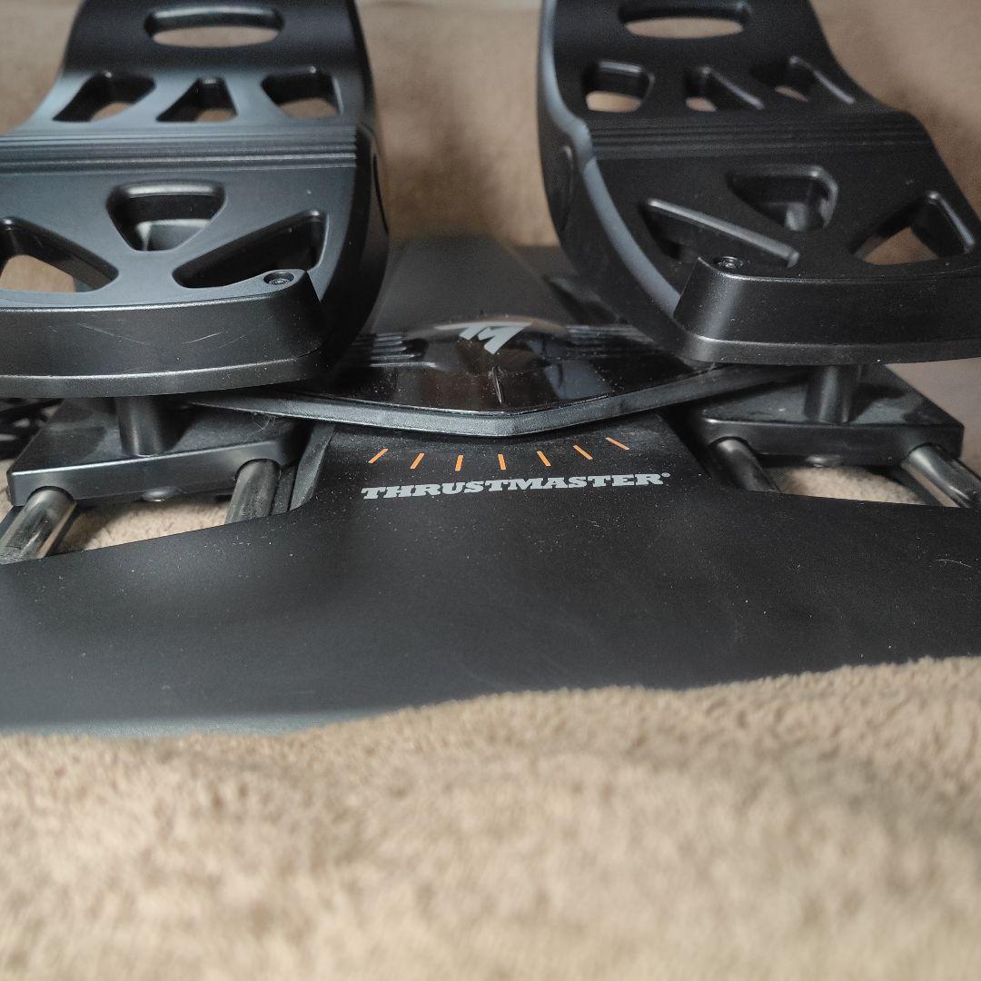 THRUSTMASTER ラダーペダル＆専用USBコネクタ