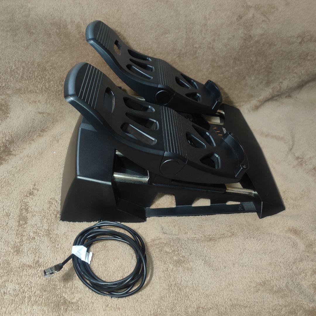 THRUSTMASTER ラダーペダル＆専用USBコネクタ