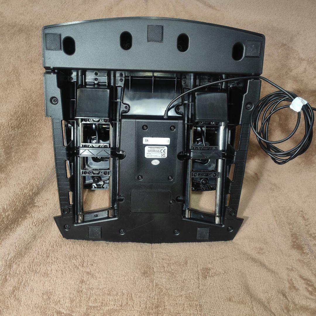 THRUSTMASTER ラダーペダル＆専用USBコネクタ