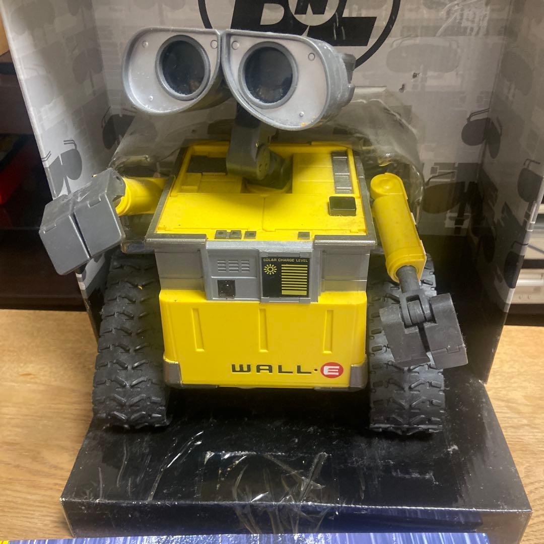 WALL・E フィギュア アートブック付き