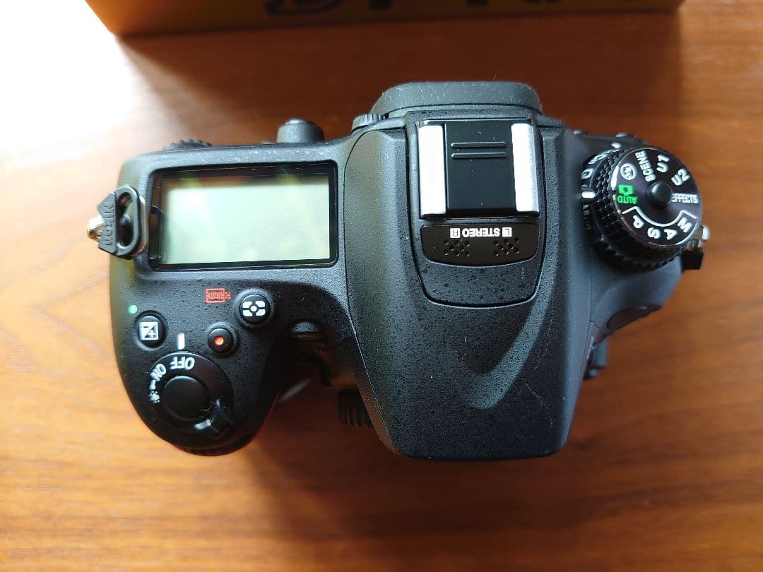 Nikon　D7100デジタル一眼レフカメラ