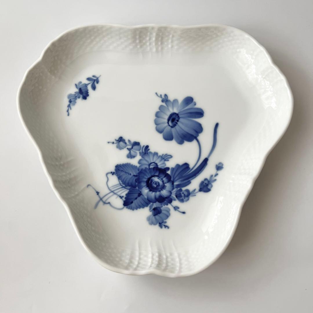 ロイヤルコペンハーゲンブルーフラワーカーブ 三角皿 トライアングルプレート