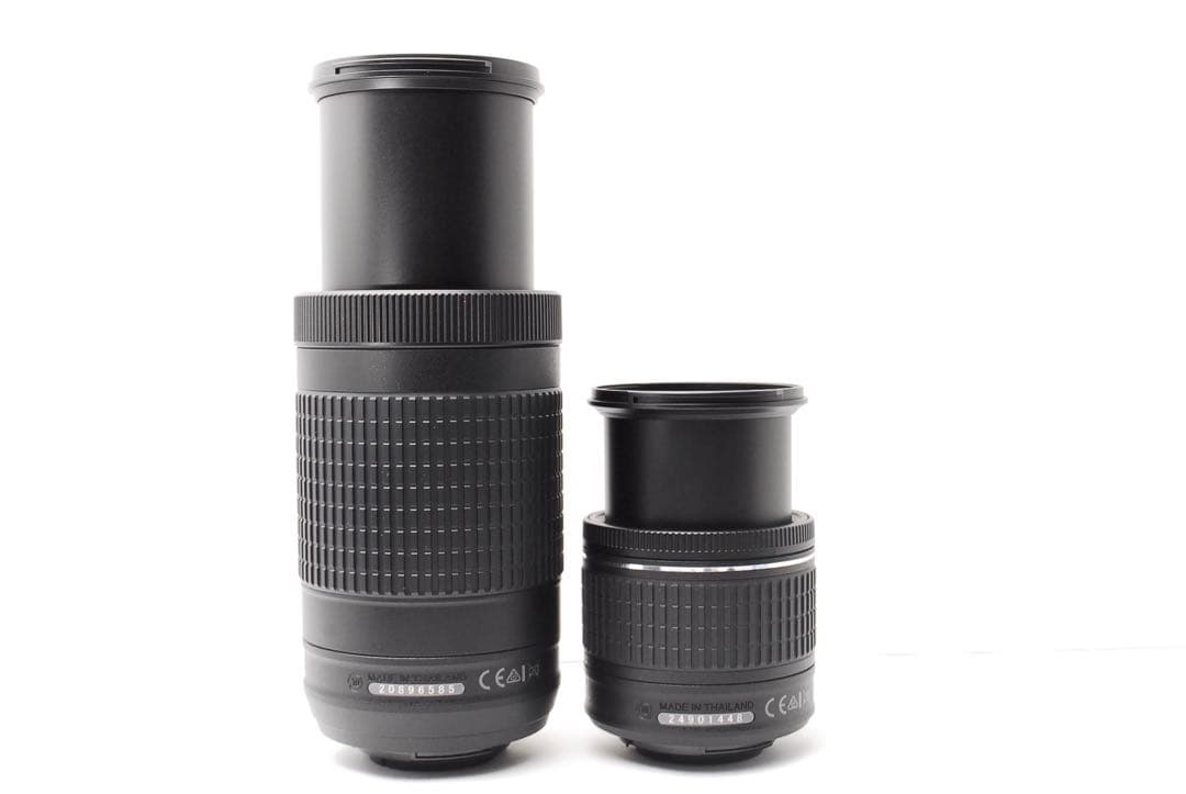 新品級✨️Nikon D5600★ショット数84！ダブルズーム＆WiFi付！