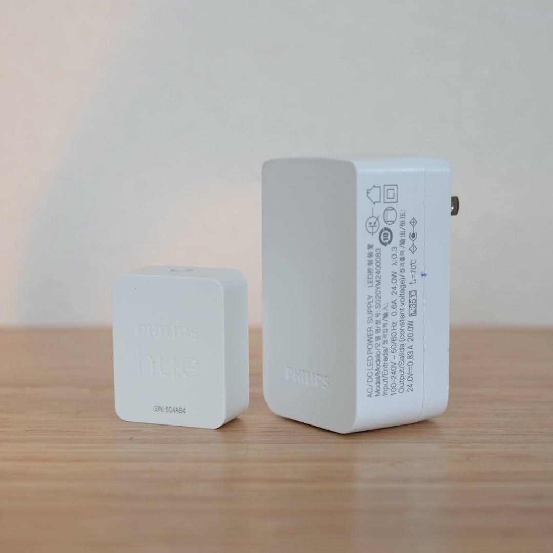 Philips Hue ライトリボンプラスベースキット2m+エクステンション1m