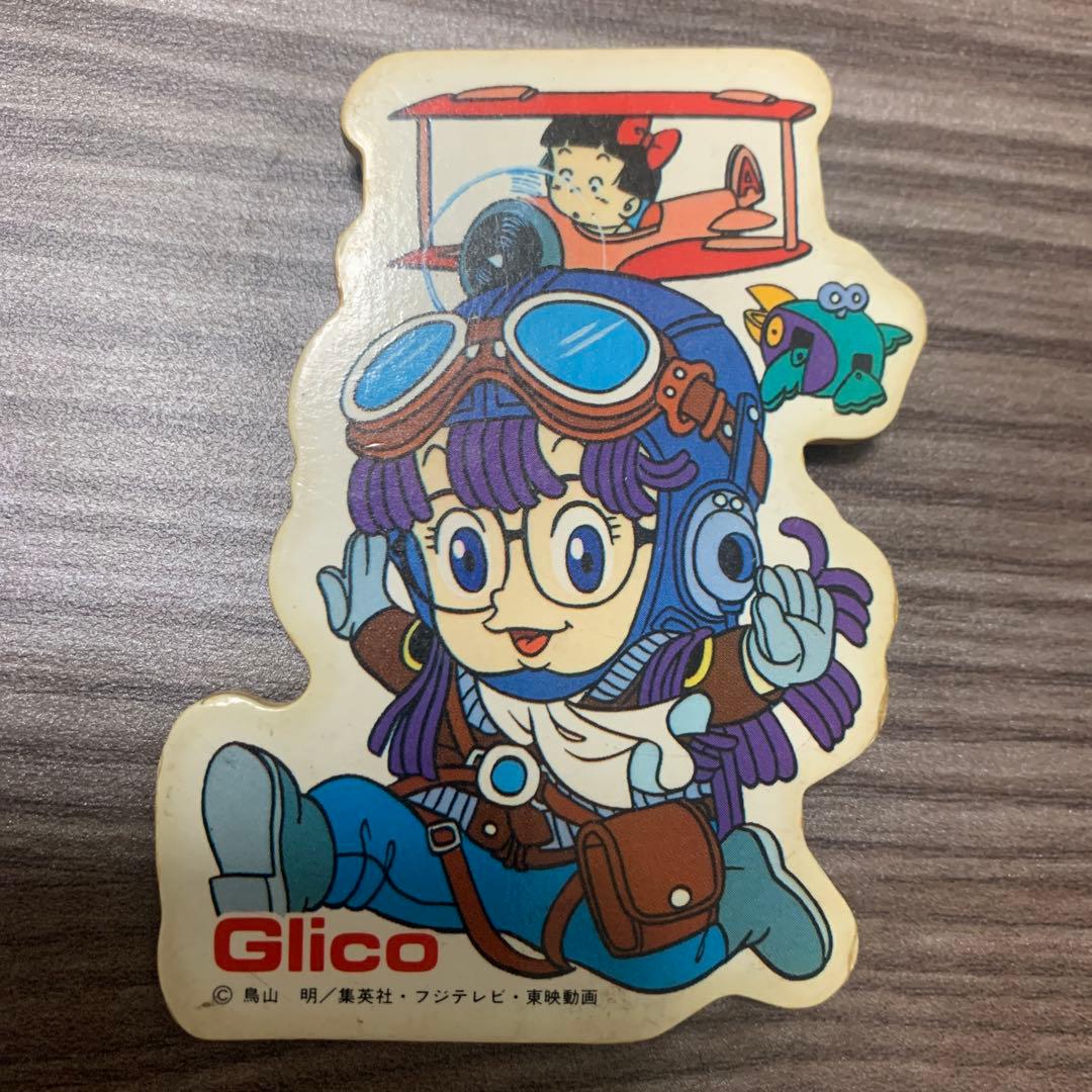 【入手困難 】Glicoノベルティ ドクタースランプ アラレちゃん バッジ