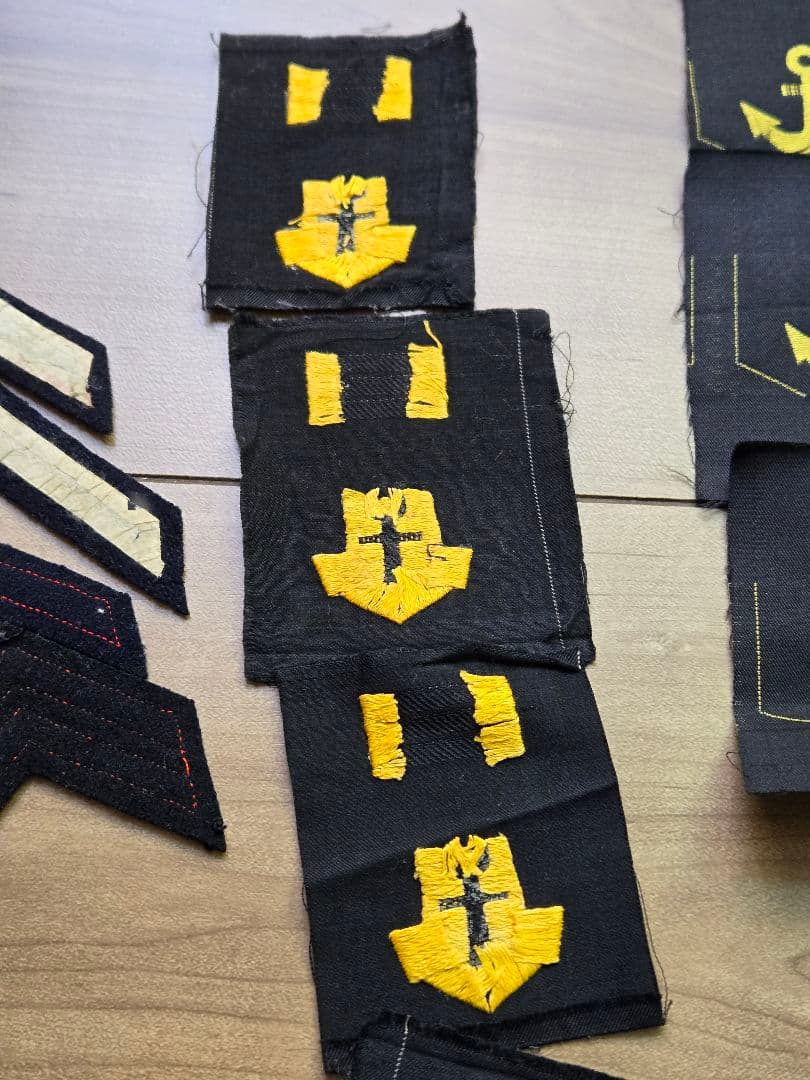 第２次大戦頃　実物/格安　日本海軍階級章他　一括セット