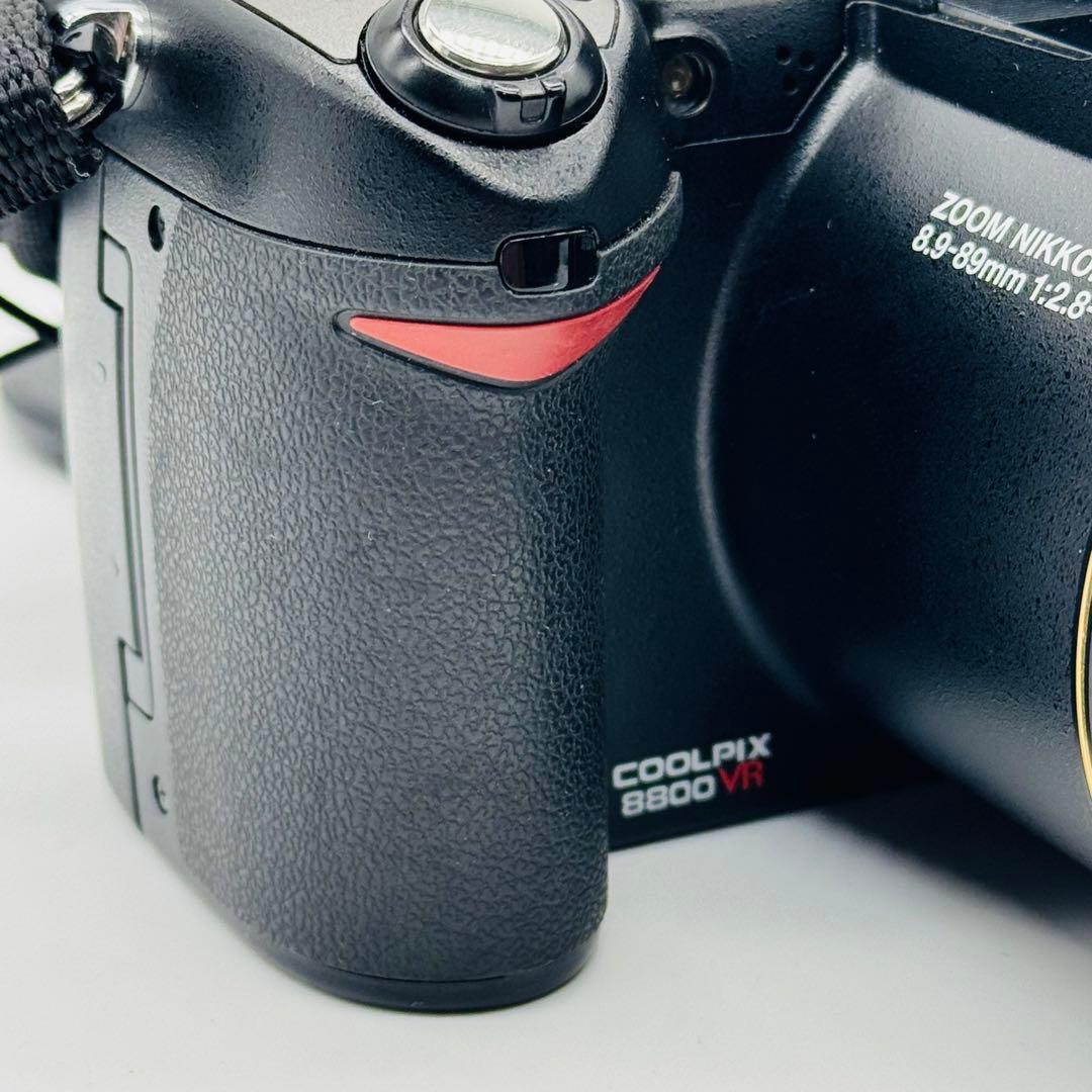 ニコン　クールピクス　COOLPIX8800