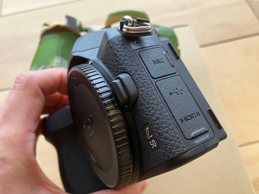 Nikon Z 50 ミラーレスカメラ イージーカバーカモフラージュグリーン付き