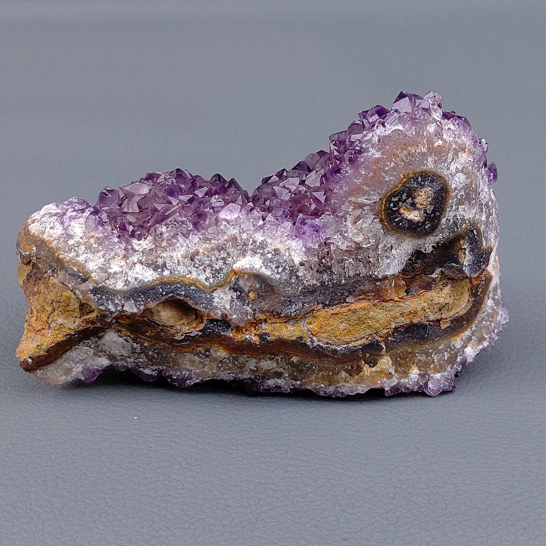 ウルグアイ産　アメジスト フラワー 印象的な同心円　クラスター　母岩付き　花