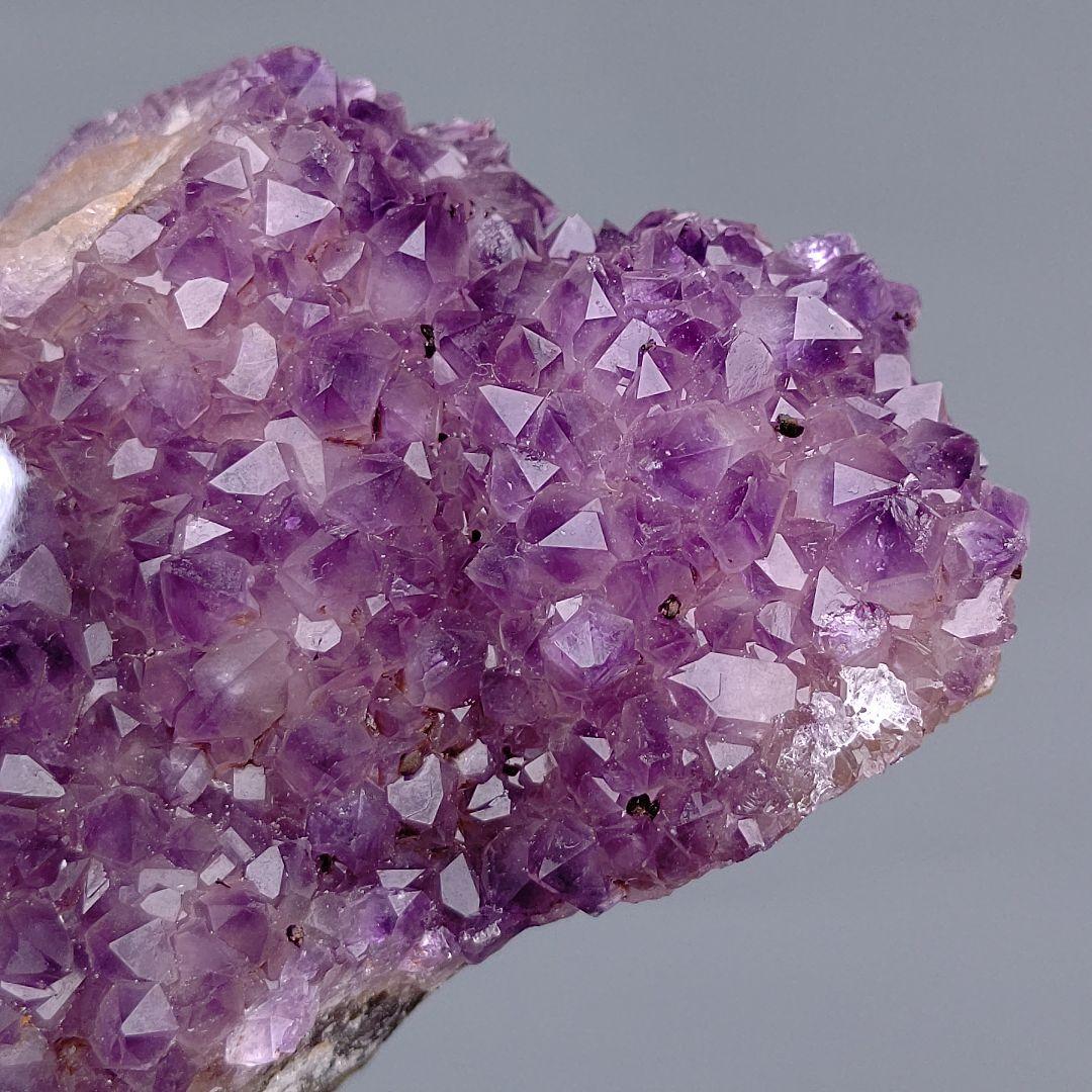 ウルグアイ産　アメジスト フラワー 印象的な同心円　クラスター　母岩付き　花