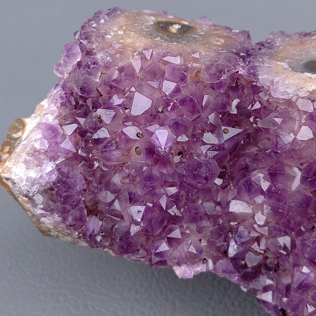 ウルグアイ産　アメジスト フラワー 印象的な同心円　クラスター　母岩付き　花