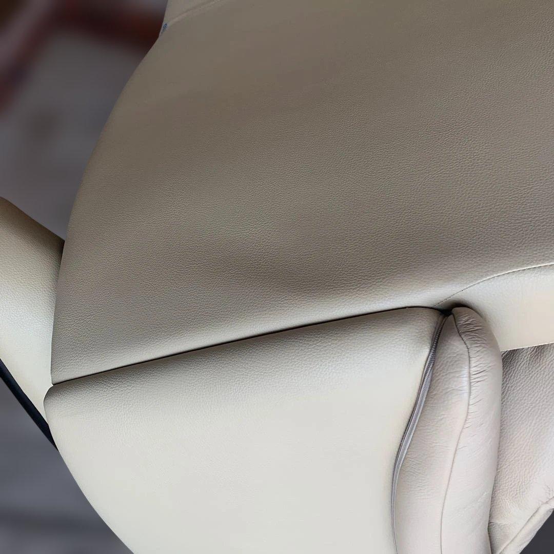 極美品カリモク29万クラウド本革張り2.5人掛レザーソファアイボリー