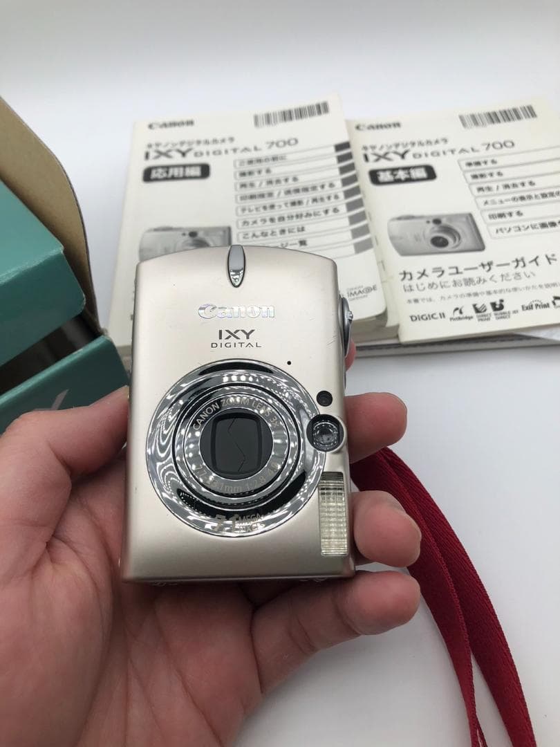 キャノン　IXY DIGITAL 700