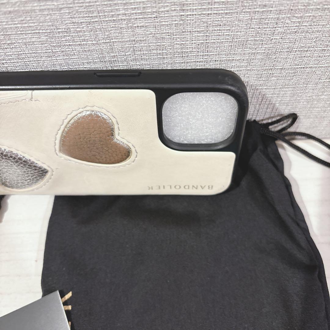バンドリヤー　bandolier gia ハート　スマホケース　iPhone14
