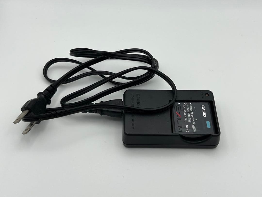 デジタルカメラ CASIO EXILIM EX-FC100