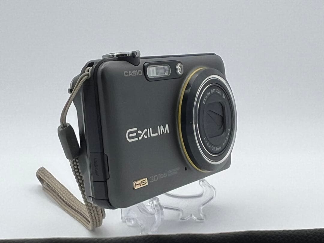 デジタルカメラ CASIO EXILIM EX-FC100