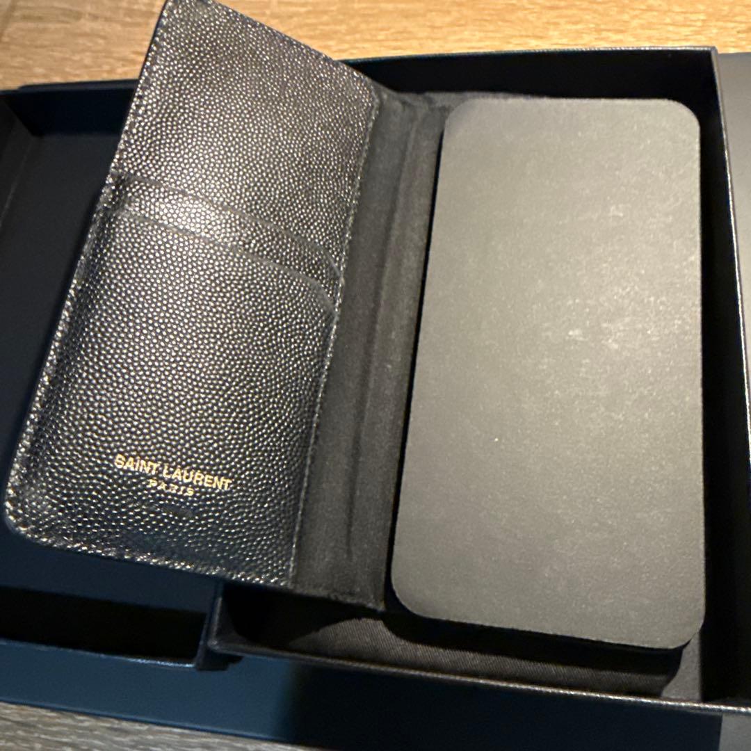 イブサンローラン　iphoneケース　SE
