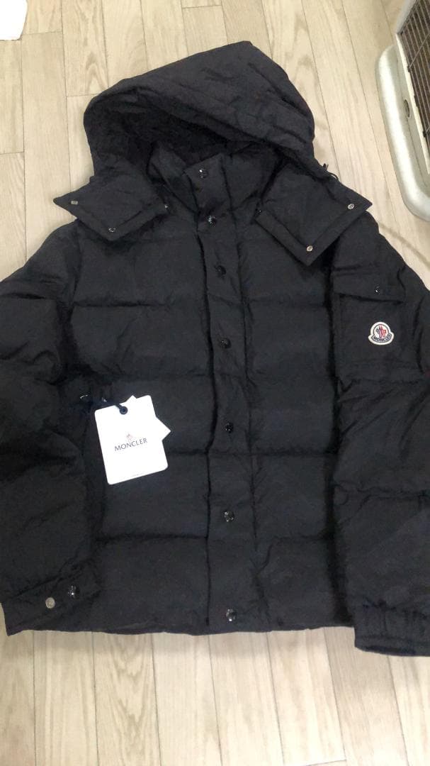 MONCLER SIZE 3 ブラック ダウンジャケット フード付き