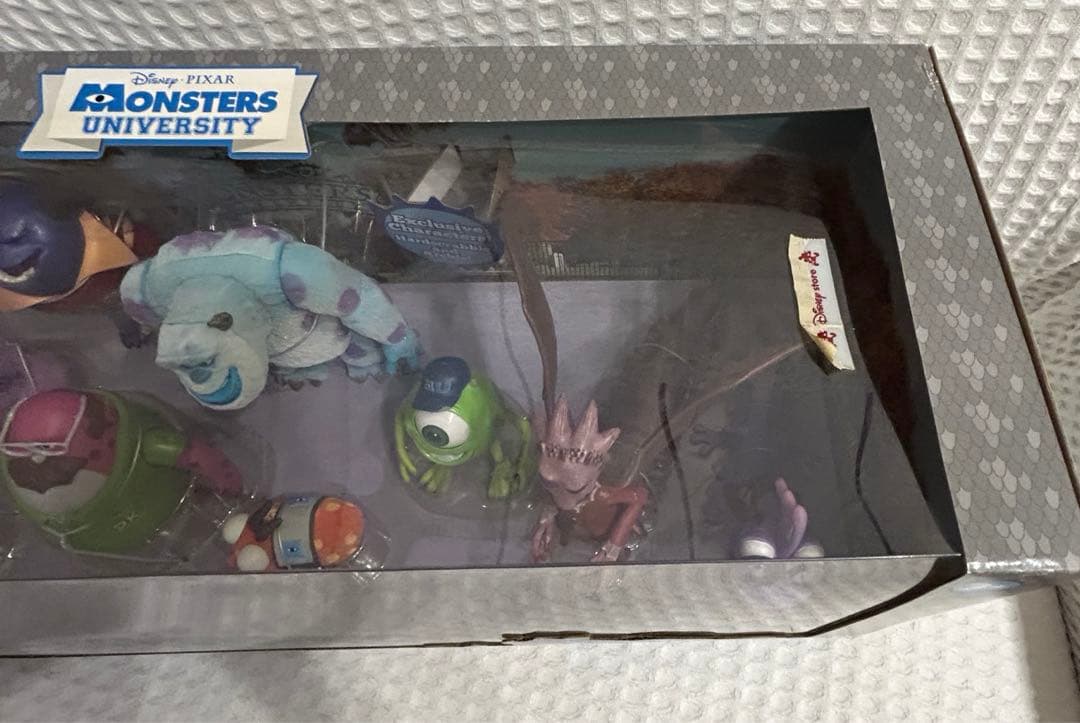 レア　モンスターズインク　ユニバーシティ　DXアクションフィギュアセット