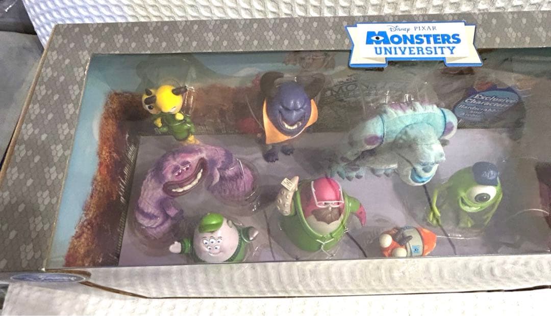 レア　モンスターズインク　ユニバーシティ　DXアクションフィギュアセット