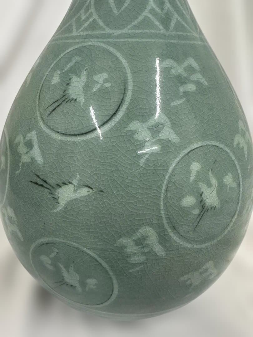 【極美品】芸林陶芸研究院 申鉉喆 高麗青磁 象嵌雲鶴文 花瓶 共箱 栞付き