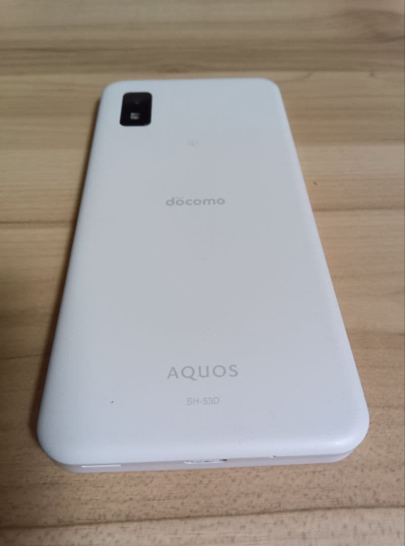 AQUOS wish3 SH-53D ホワイト　docomo版 SIMフリー