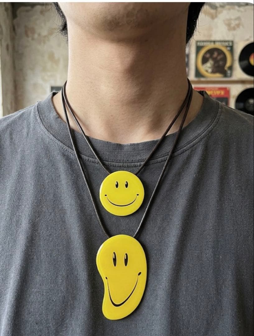 【極希少・新品未使用】UNDERCOVER スマイル ピンバッジ 2種セット