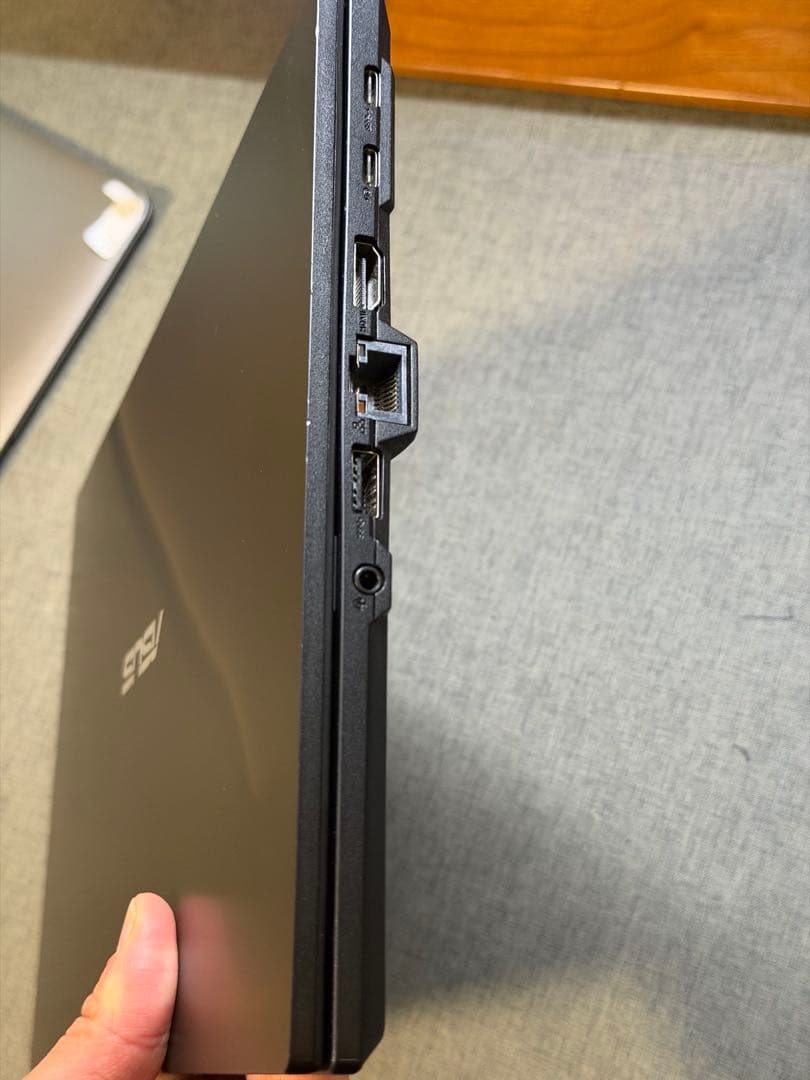 ASUS 2023年i7-16GB-512GB office 13世代