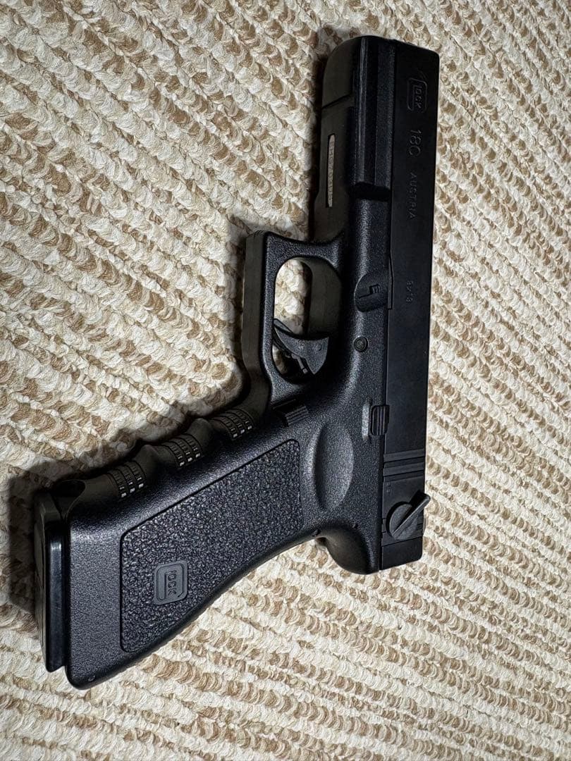 GLOCK 18C 電動ガン 東京マルイCQフラッシュ付き『コスプレ用で購入』