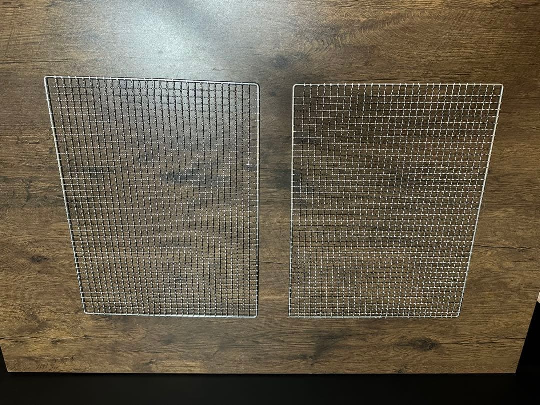 鉄板　大サイズ　66.5cm x 40cm 網　２枚