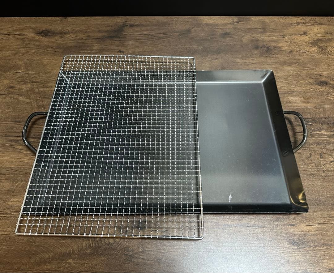 鉄板　大サイズ　66.5cm x 40cm 網　２枚