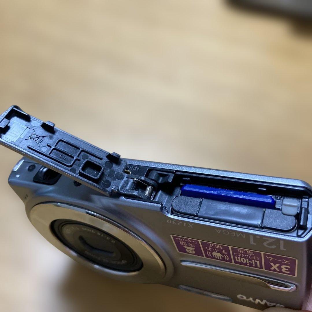 SANYO DSC-X1250 12メガピクセルデジタルカメラ