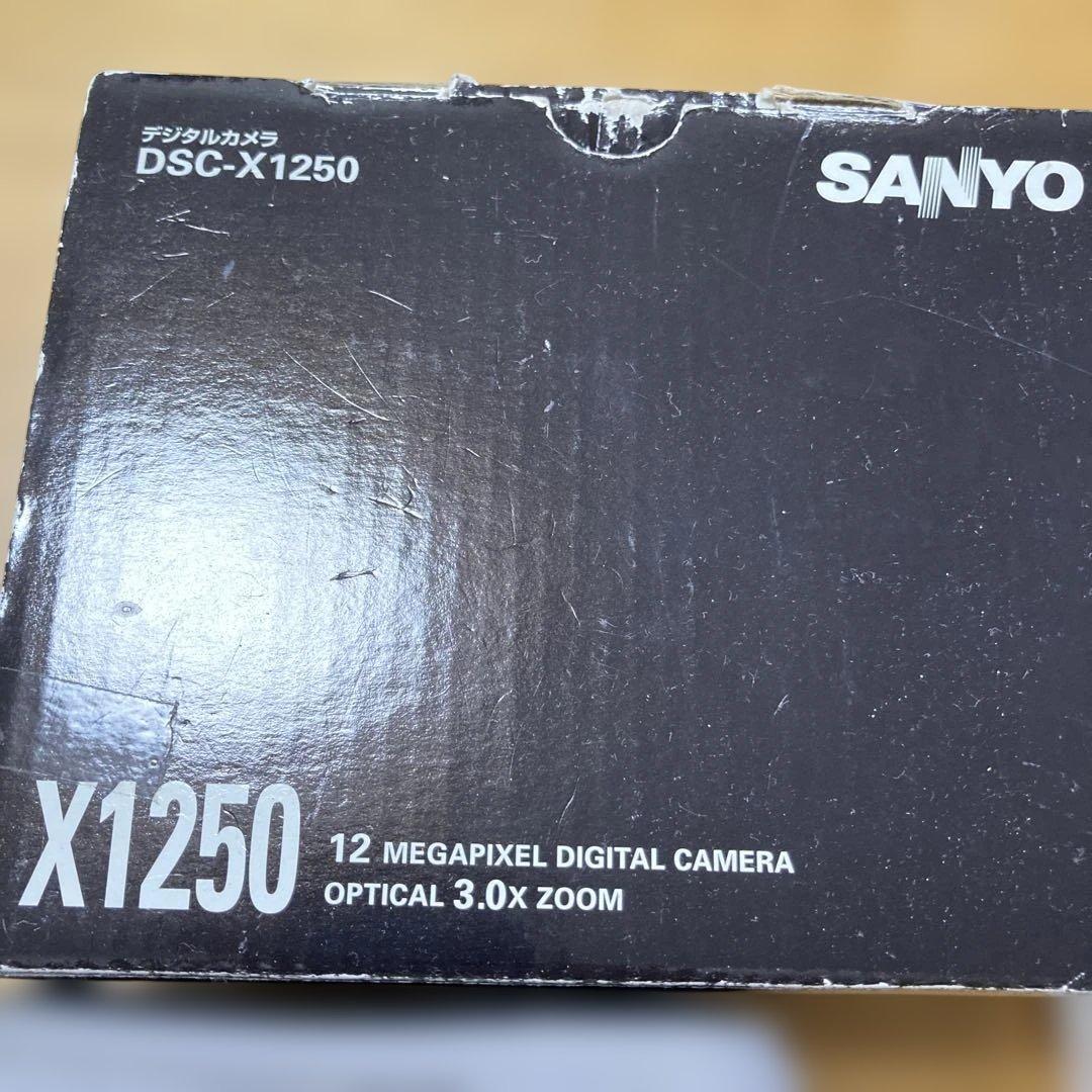 SANYO DSC-X1250 12メガピクセルデジタルカメラ