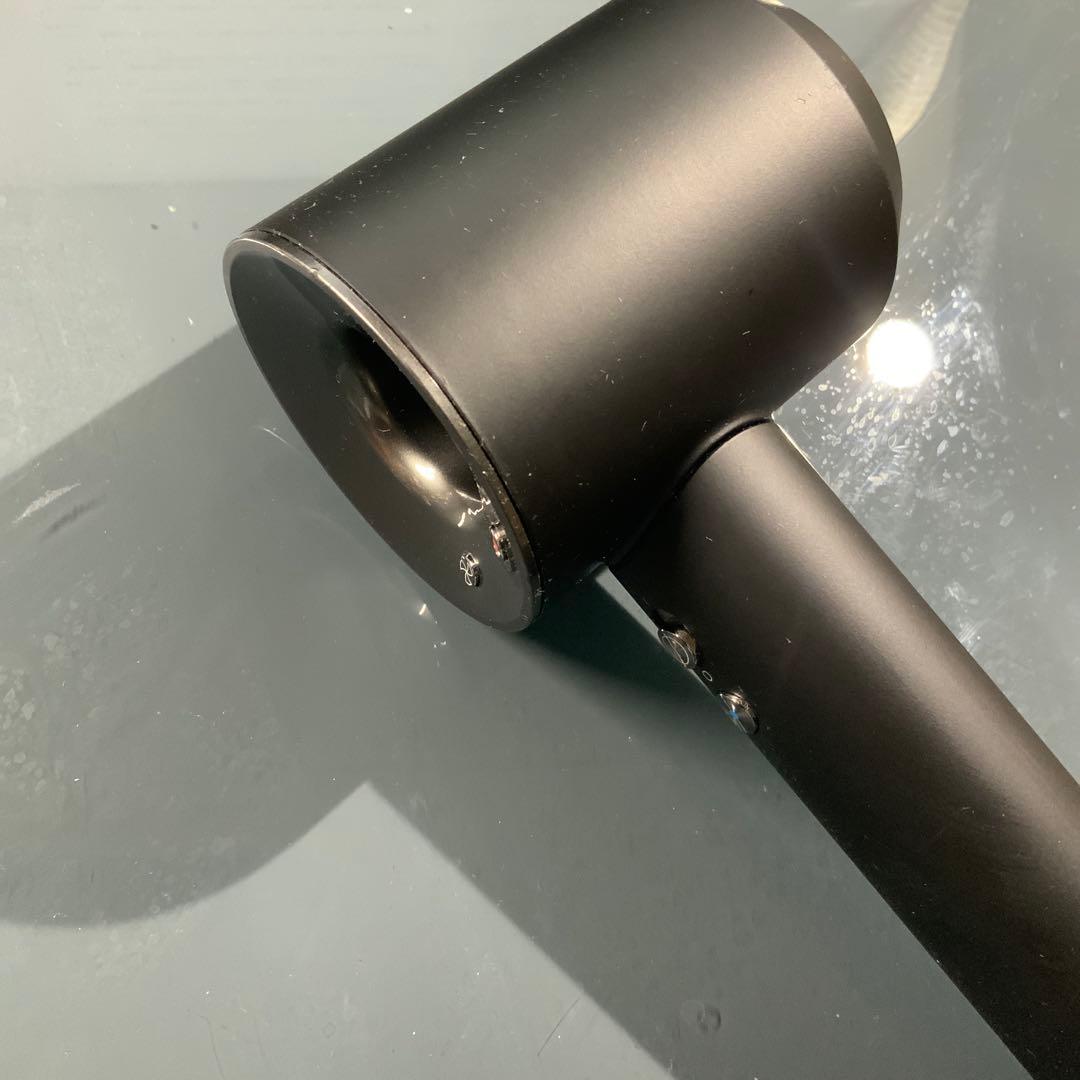 Dyson ヘアドライヤー 黒