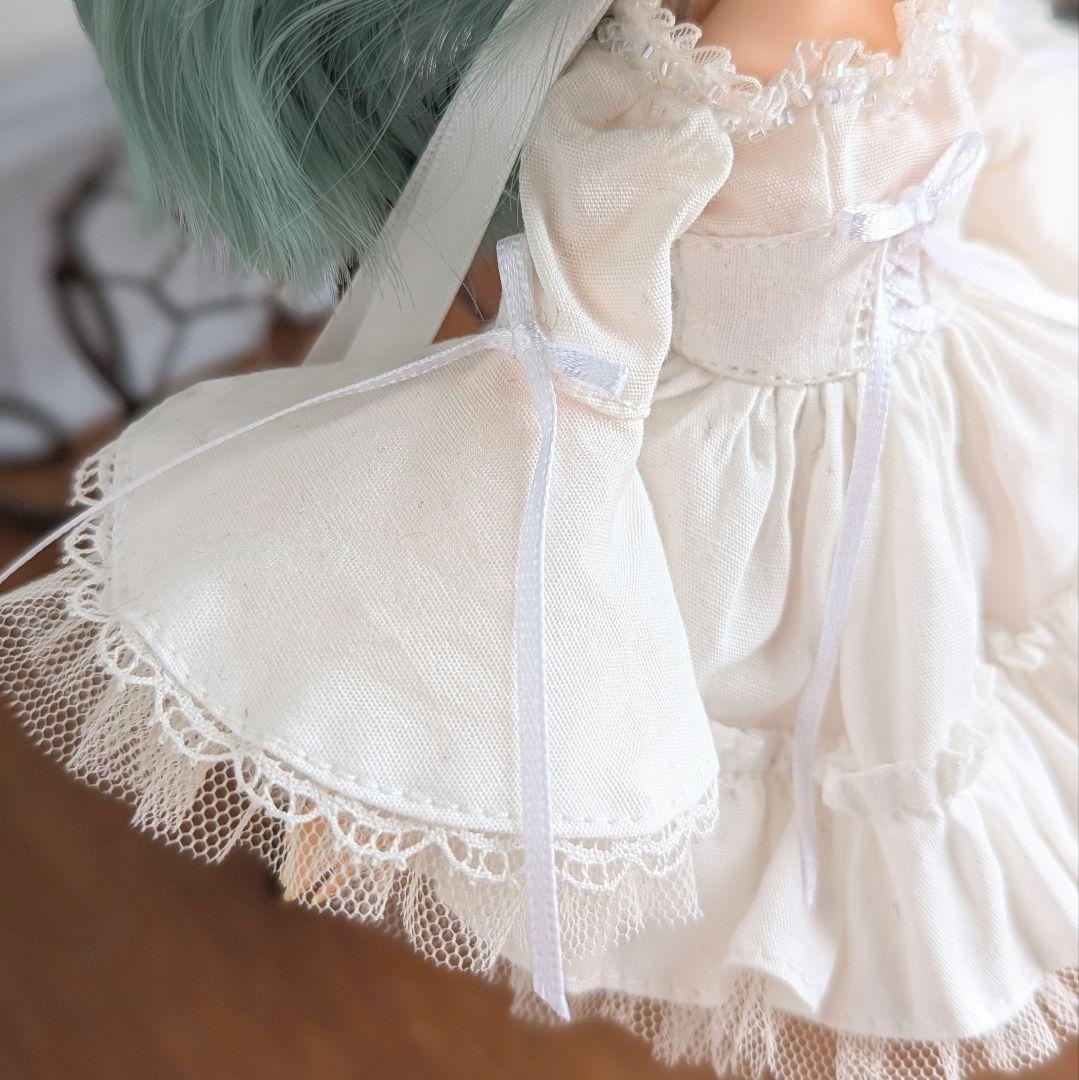 1569※ハルモニアブルームアウトフィット※白のチュールのクラシカル姫袖ドレス