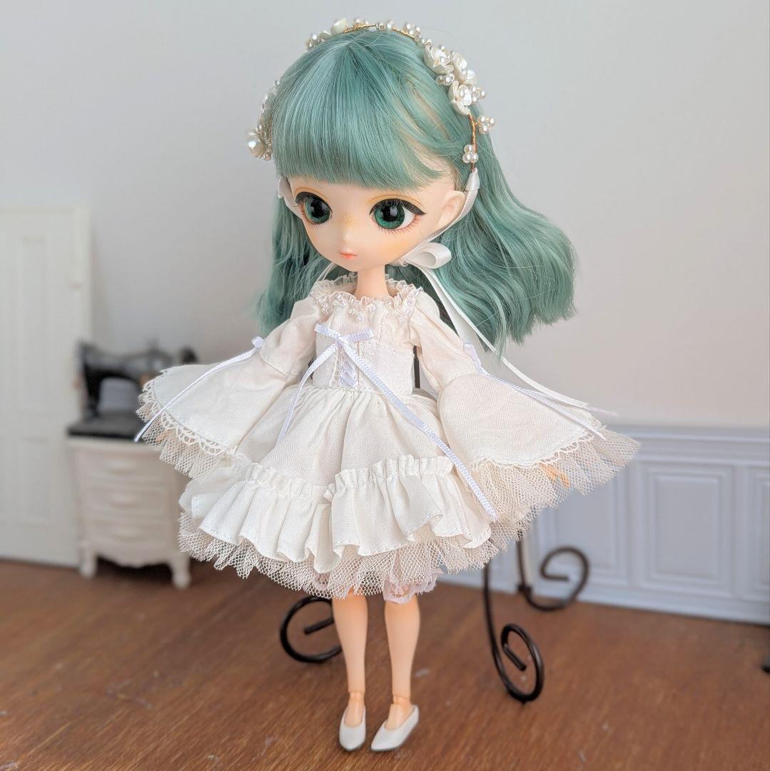 1569※ハルモニアブルームアウトフィット※白のチュールのクラシカル姫袖ドレス