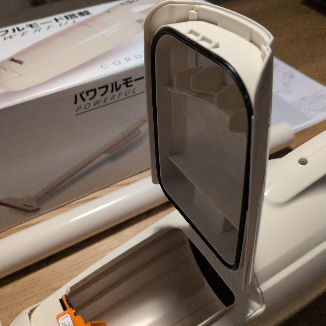 Makita CL105DWNI コードレスクリーナー・Towerスタンドセット