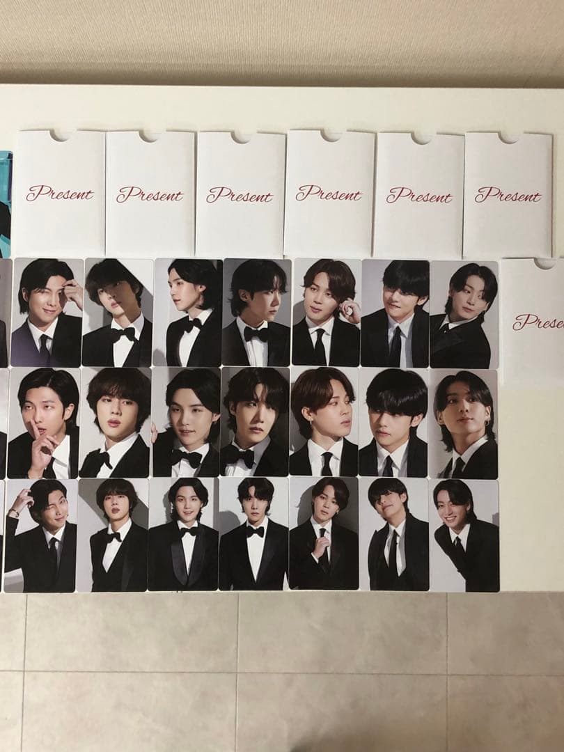 期間限定THE FACT BTS PHOTOBOOK カード全種類49枚
