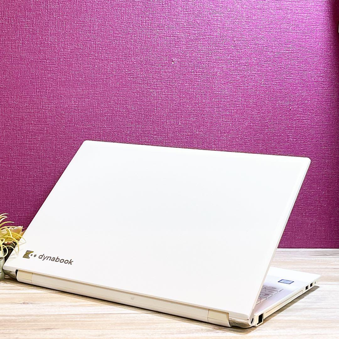 dynabook 第8世代Core i3 HDD1TB 8GB Win11