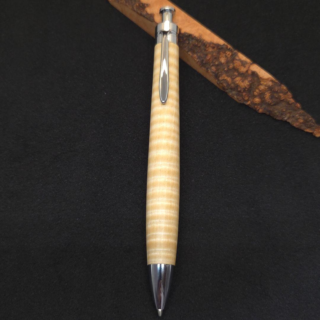 No.22ハンドメイド木軸シャーペン栃縮み杢