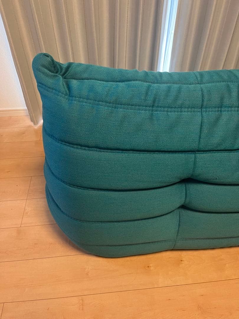 Ligne Roset ターコイズソファ