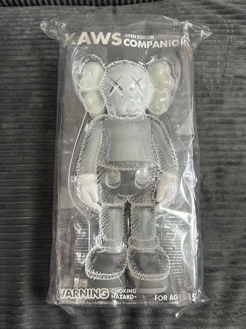 d*.様 KAWS COMPANION OPEN EDITION 証明ホログラム