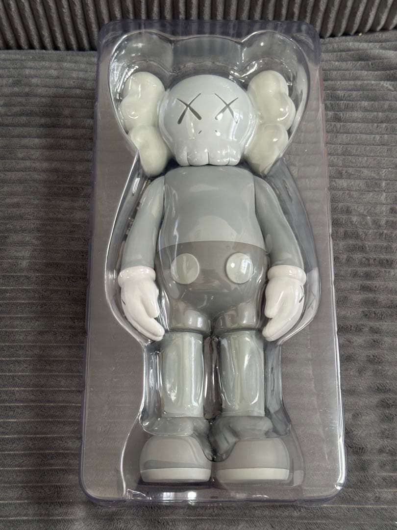 d*.様 KAWS COMPANION OPEN EDITION 証明ホログラム