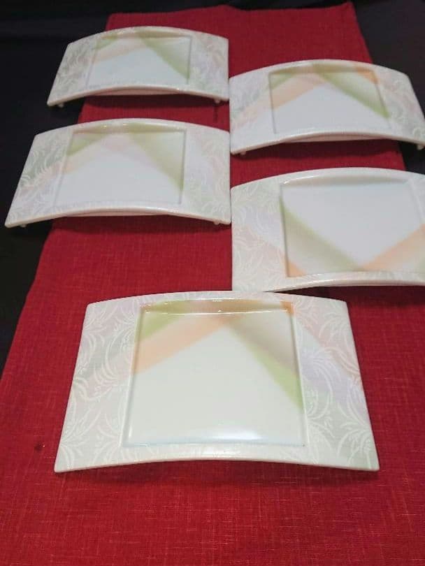 ♥高級皿・【美濃焼 ・名作良峰作】♥花柄・銀彩ラメ浮かし銀彩ウエーブデザイン2皿