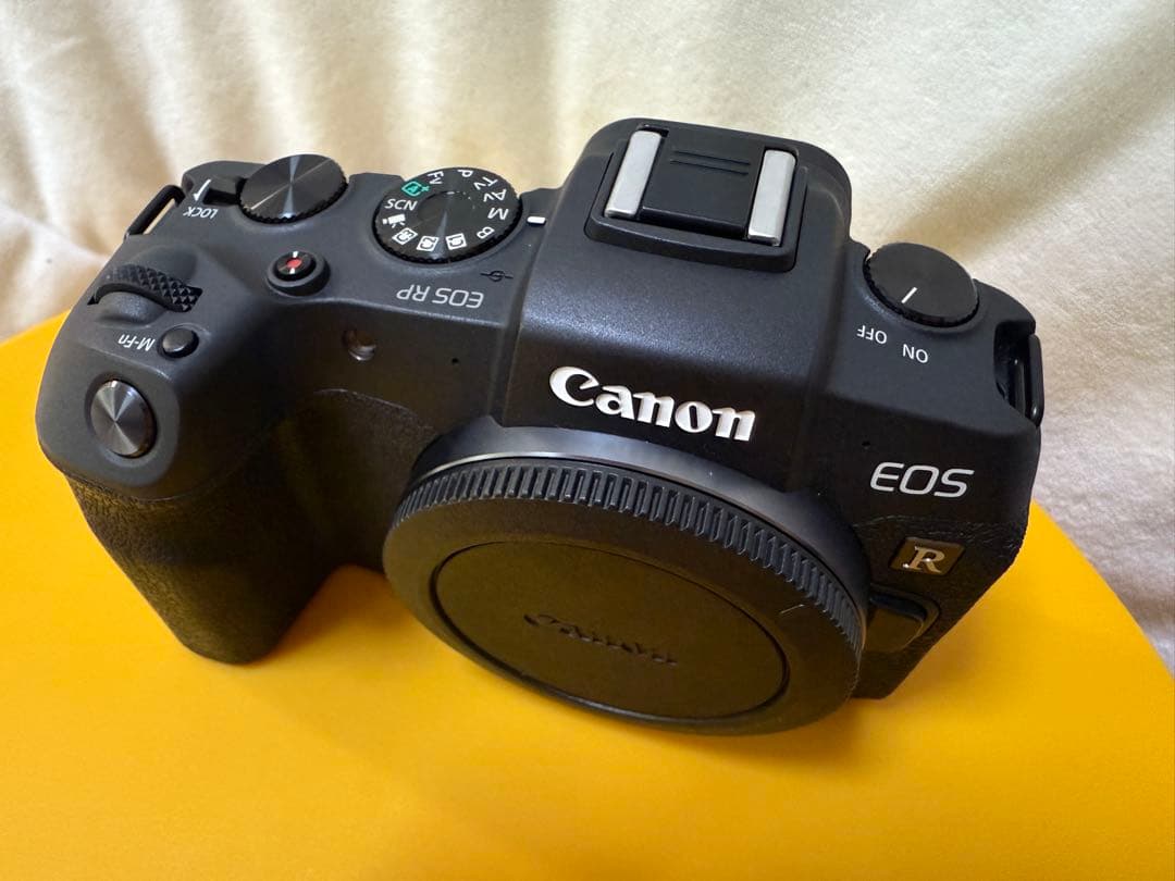 美品Canon EOS RP フルサイズミラーレス一眼