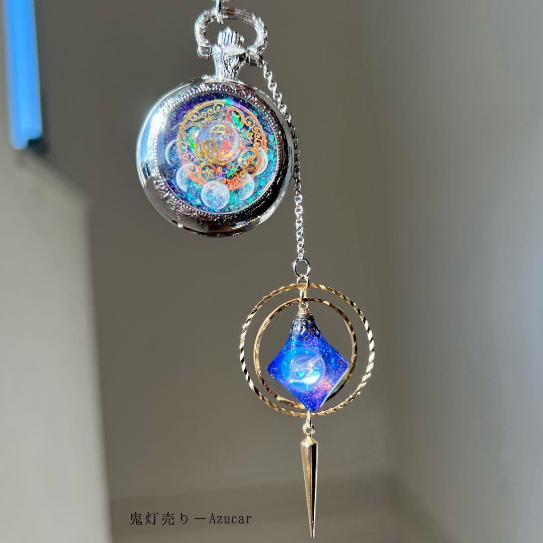 月光に沈む星渦の懐中時計 ― 蓄光魔法陣と歯車を宿した宇宙の標本（5cm）