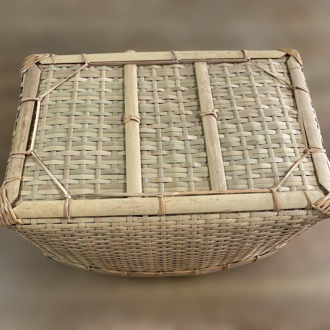 Warang Wayan ワランワヤン 蓋付かご 竹かご 籐 バスケット