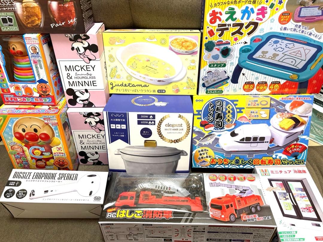 アミューズおもちゃ雑貨12点セット　激安です