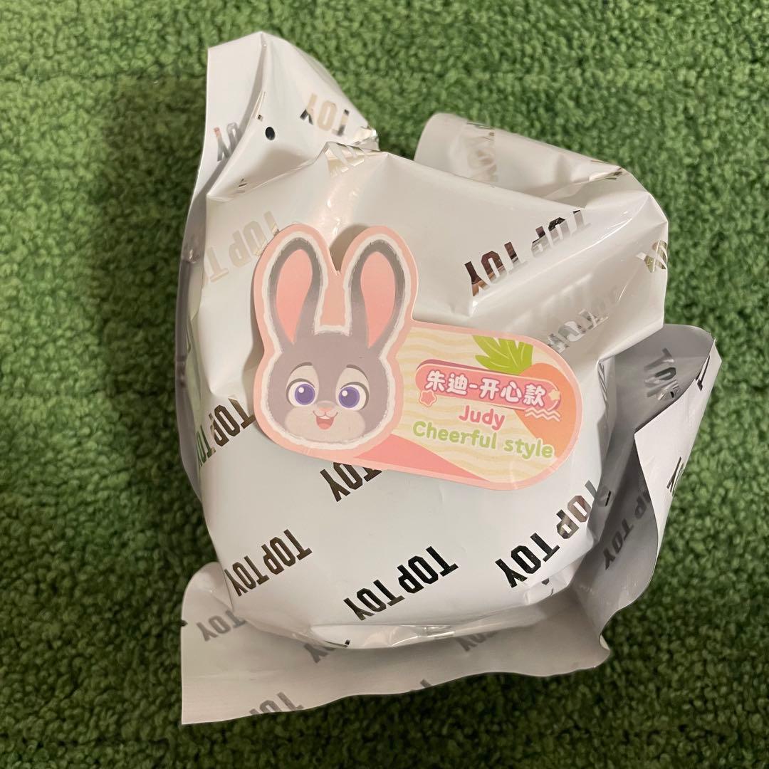 TOP TOY ズートピア クロウハウザー ニック　ジュディスマホホルダー未開封